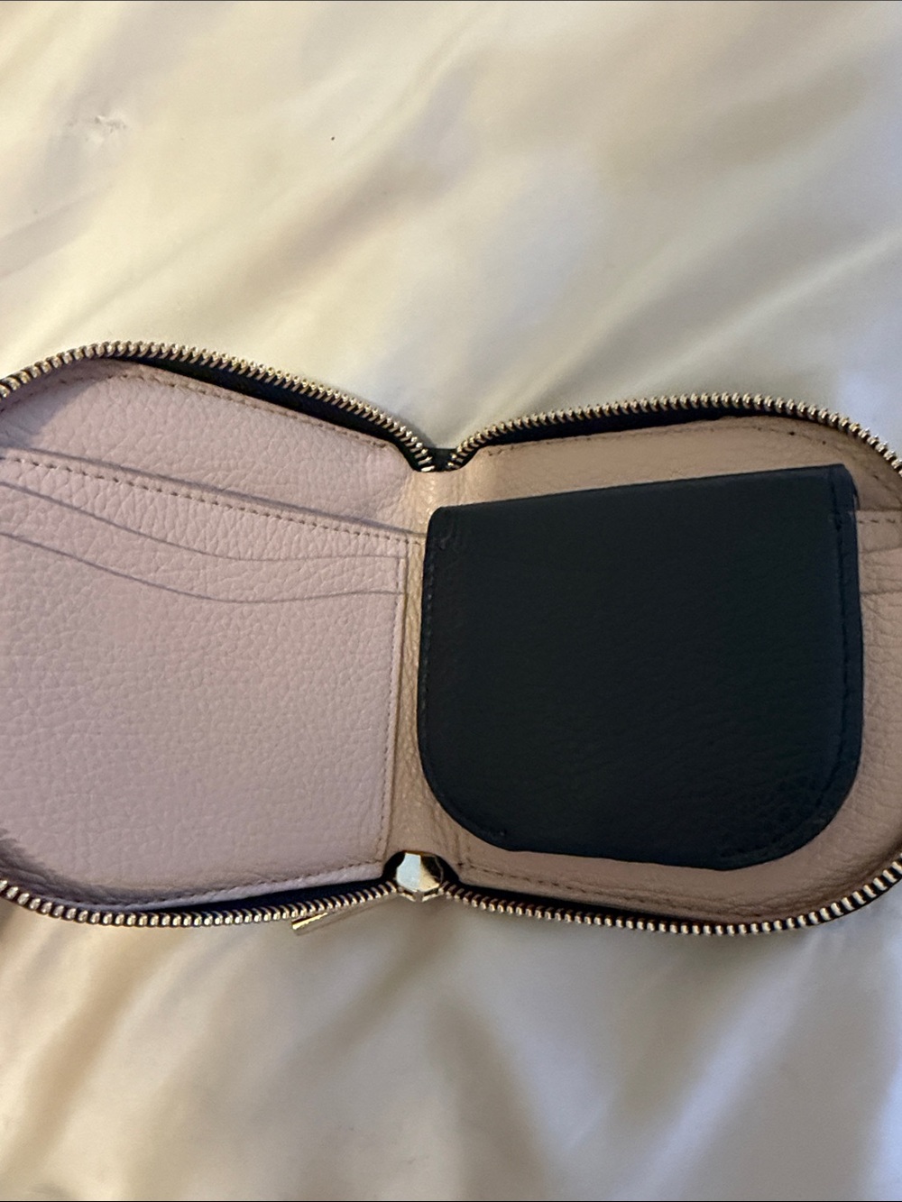 NWOT Duo Small Zip Wallet in Black - Picture 9 of 13